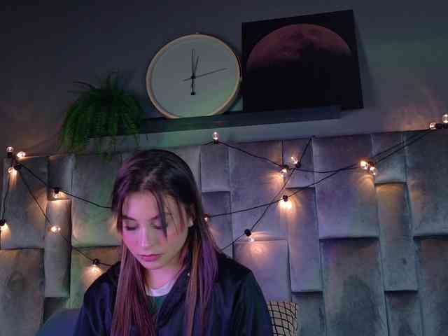 Mia-Anderson Mia-Anderson