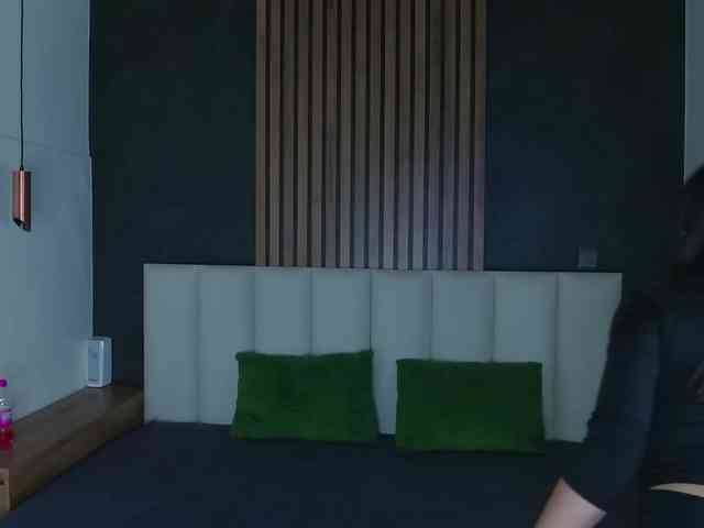 Mia-Anderson Live Webcam on BongaCams