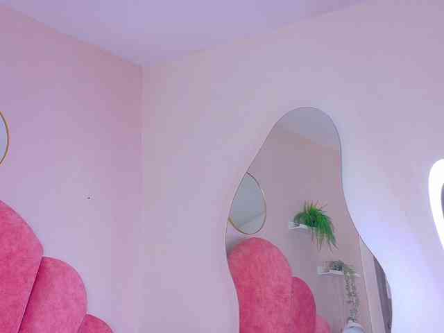 Mia-Anderson Mia-Anderson