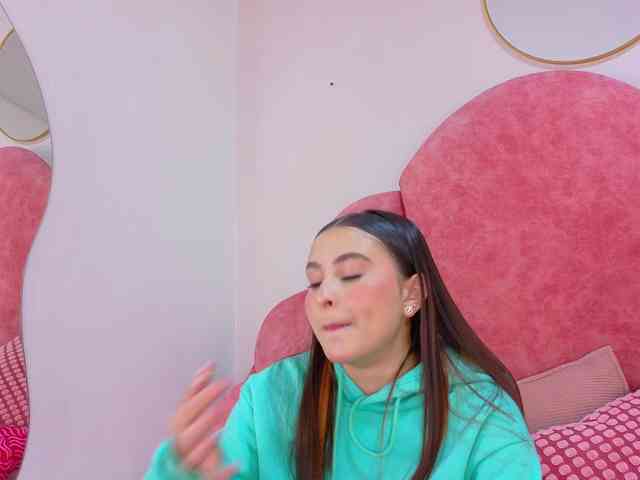 Mia-Anderson Mia-Anderson