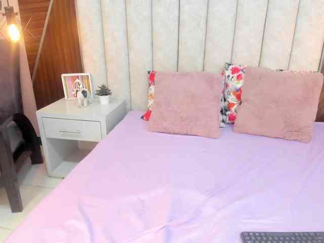 Abigail-Blaze webcam