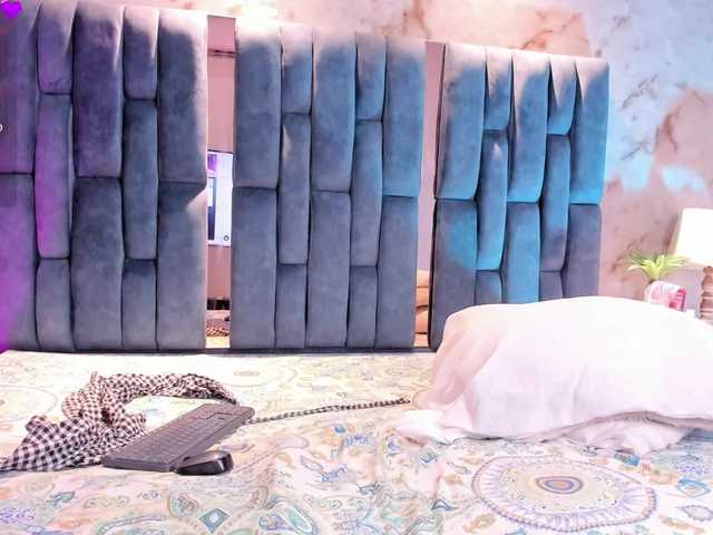 NikkiEvans's BongaCams show and profile