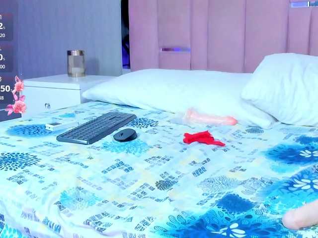 NikkiEvans's BongaCams show and profile