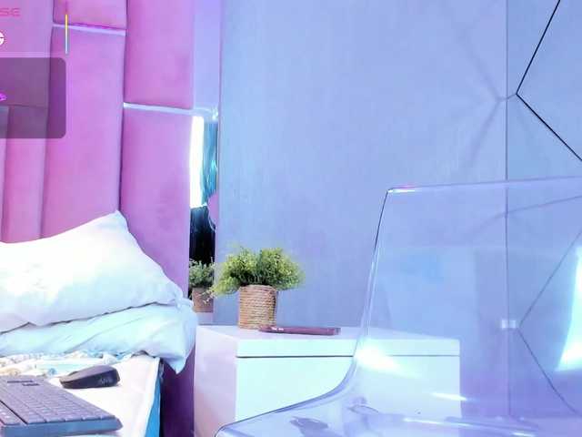 NikkiEvans Live Cam on BongaCams