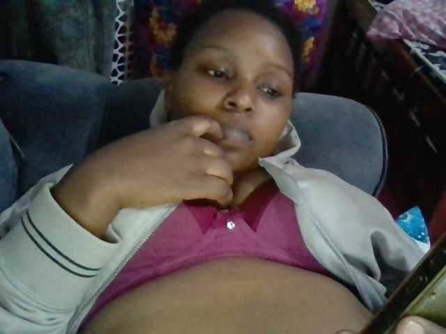 Fuckyah's BongaCams show and profile