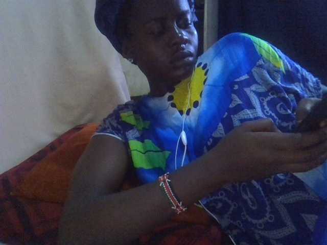 Lavella's BongaCams show and profile