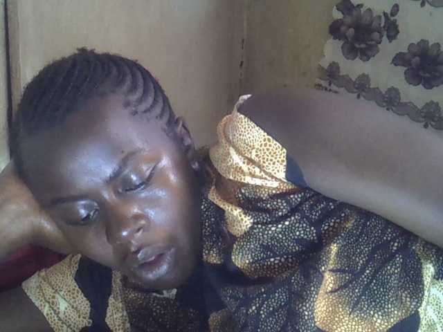 Lavella's BongaCams show and profile