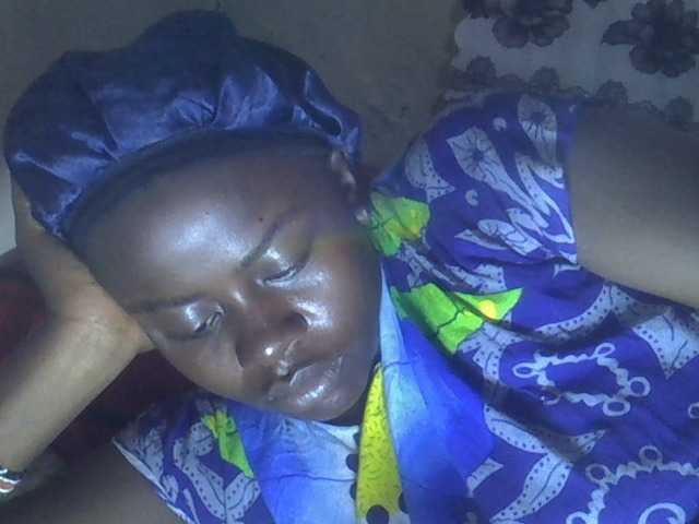 Lavella Live Cam on BongaCams