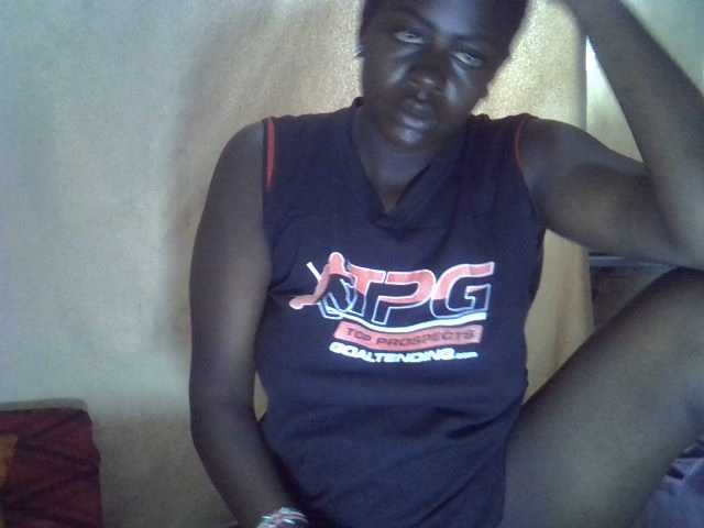 Lavella's BongaCams show and profile