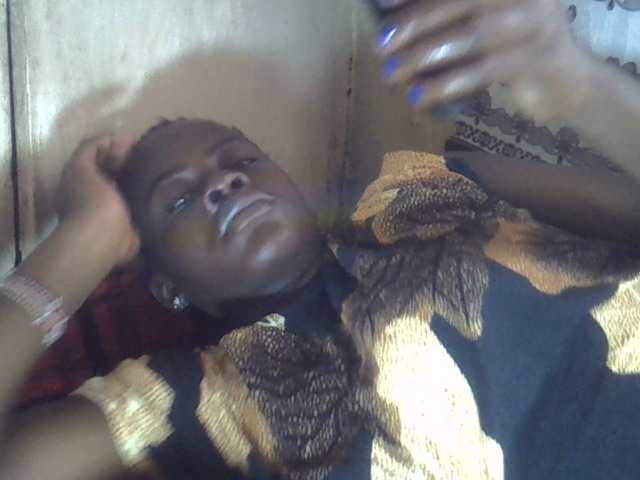 Lavella's BongaCams show and profile