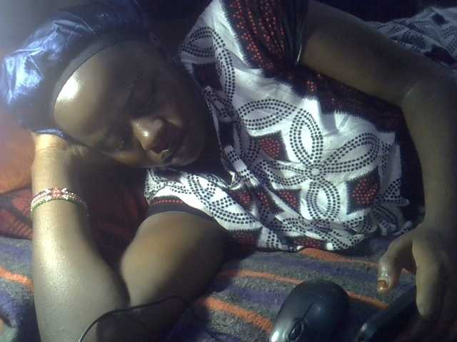 Lavella's BongaCams show and profile