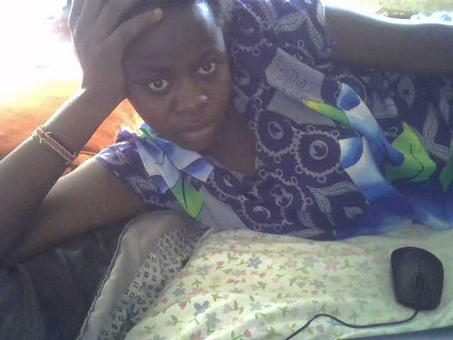 Lavella's BongaCams show and profile