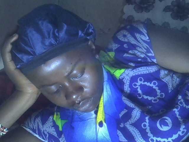 Lavella's BongaCams show and profile