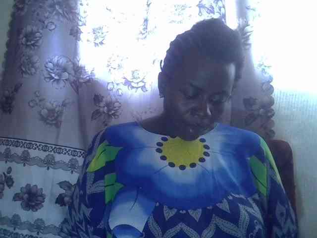 Lavella Live Webcam on BongaCams