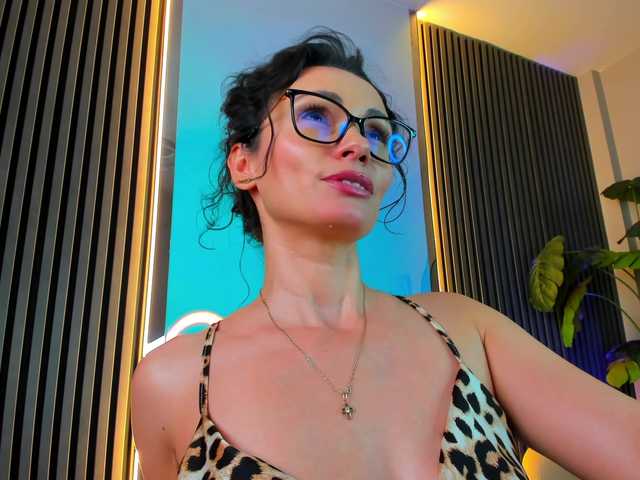 Kaya-Sins's BongaCams show and profile