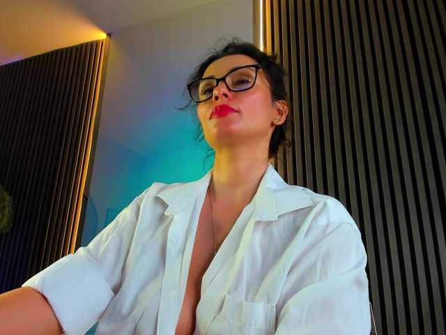 Kaya-Sins's BongaCams show and profile