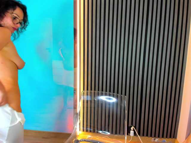 Kaya-Sins's BongaCams show and profile