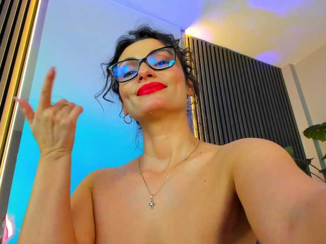 Kaya-Sins's BongaCams show and profile