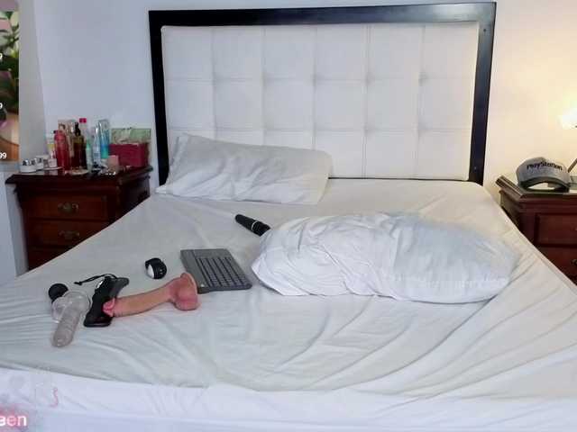 Cerecitaqueenn's BongaCams show and profile