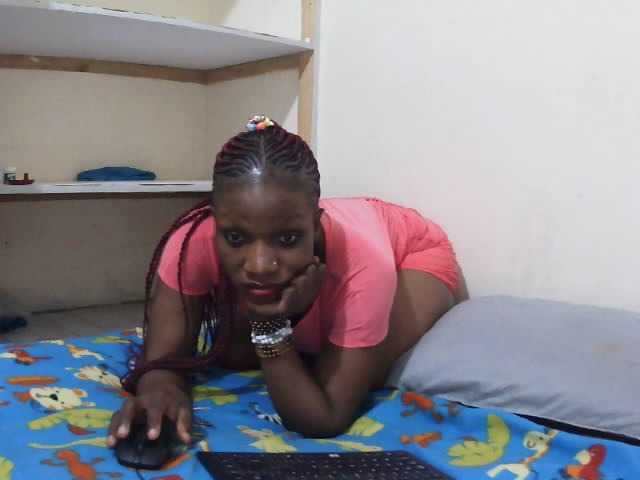 Karenato – webcam model profile photo