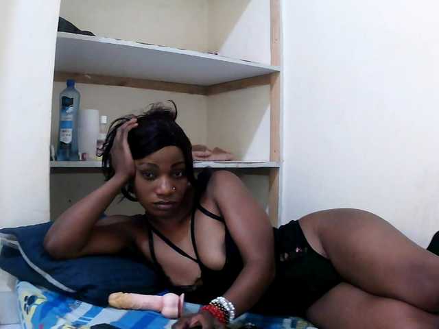 Karenato's BongaCams show and profile