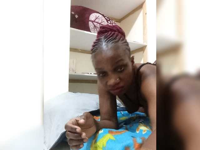 Karenato – webcam model profile photo