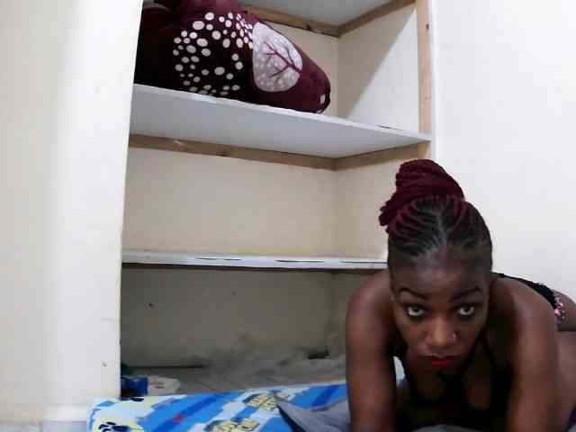 Karenato Live Webcam on BongaCams