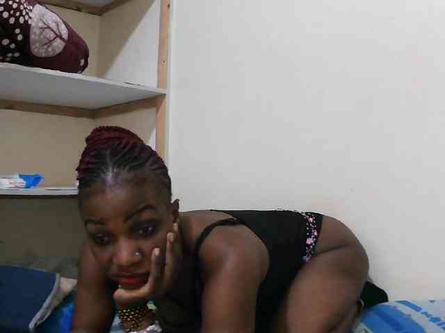 Karenato Live Webcam on BongaCams