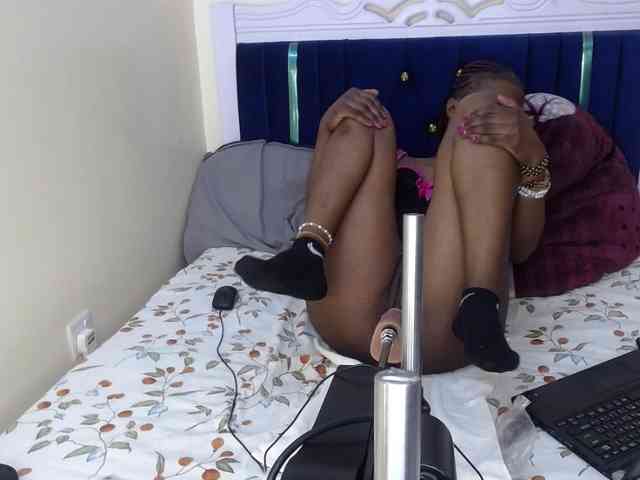 Karenato Live Webcam on BongaCams