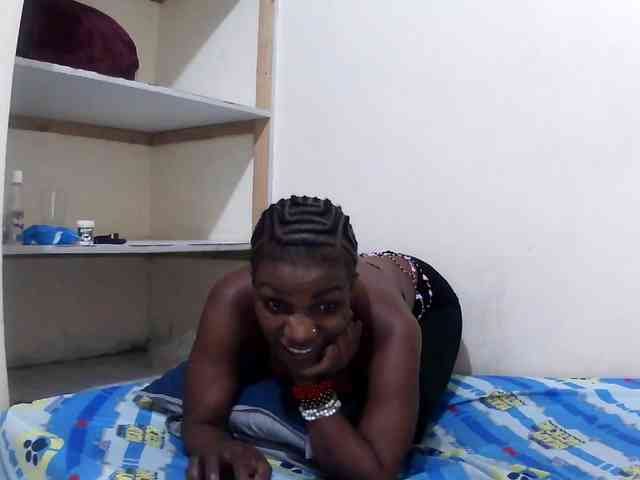 Karenato Live Webcam on BongaCams