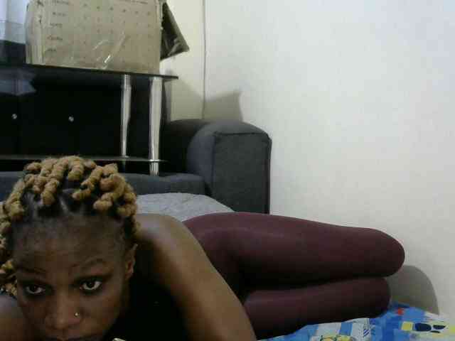 Karenato Live Webcam on BongaCams