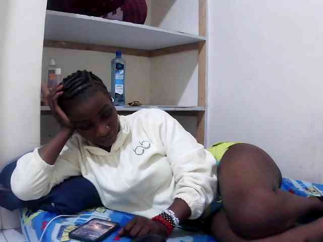 Karenato Live Webcam on BongaCams