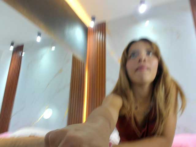 CELESTE-RIVEERS's BongaCams show and profile