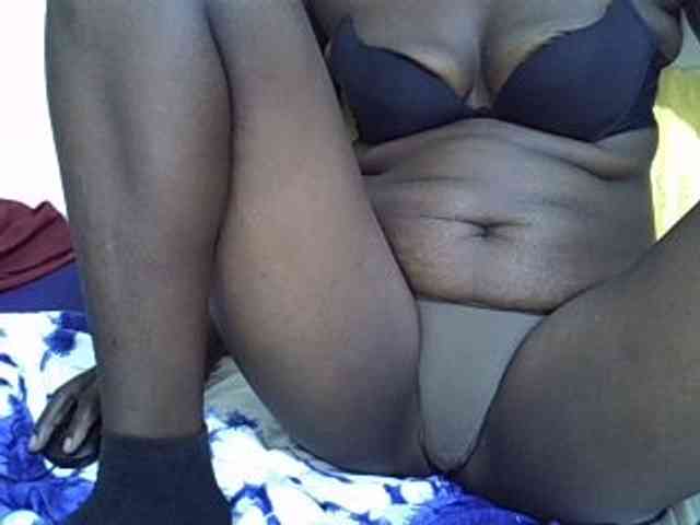 Sexylynn32 Live Webcam on BongaCams