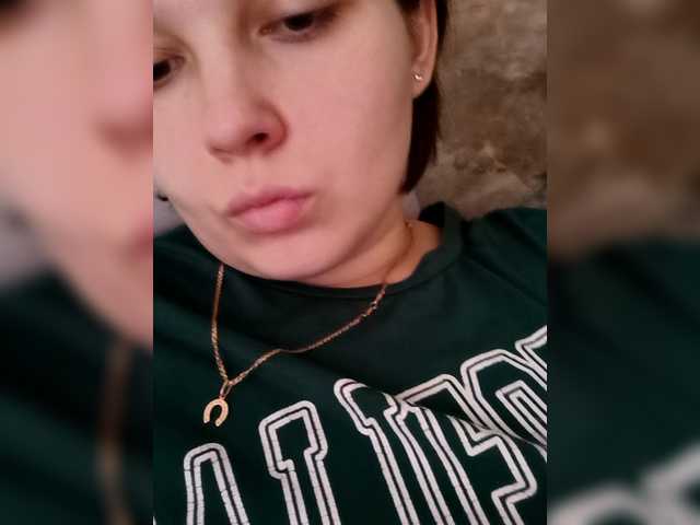 FoxyLoVe01's BongaCams show and profile