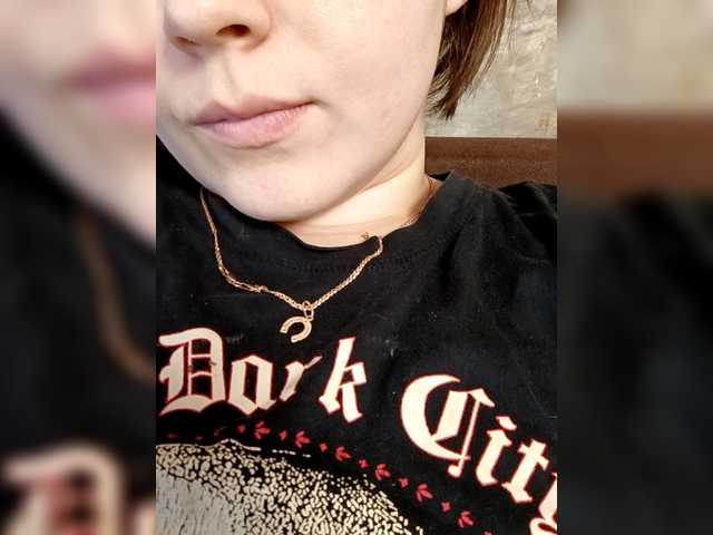 FoxyLoVe01's BongaCams show and profile