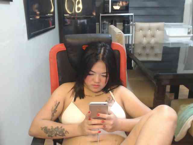 SexxyHotGoddes4uxxx webcam