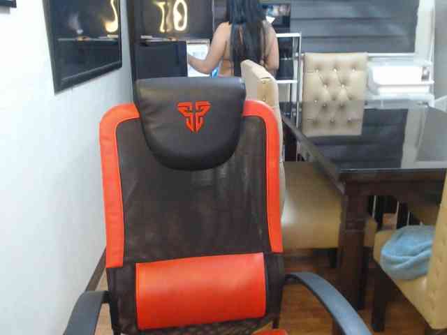 SexxyHotGoddes4uxxx webcam