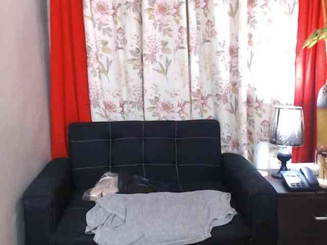 SexxyHotGoddes4uxxx webcam