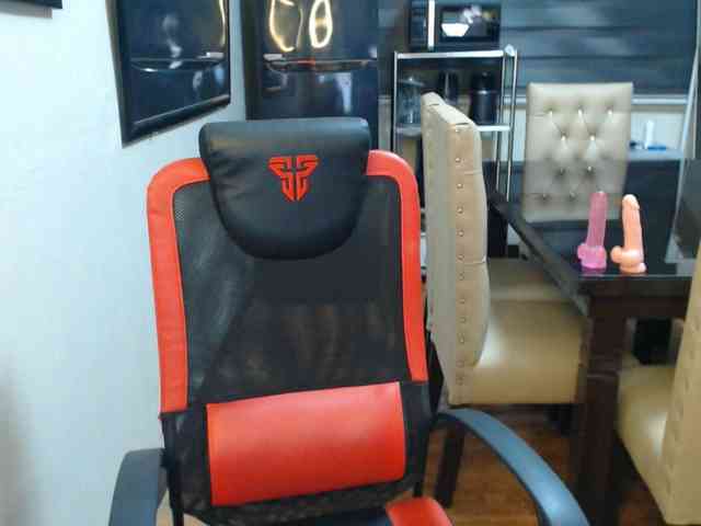 SexxyHotGoddes4uxxx webcam