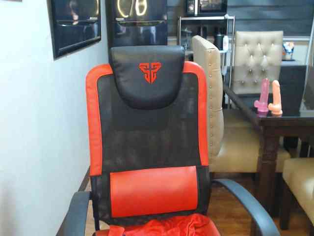 SexxyHotGoddes4uxxx webcam