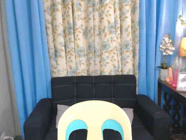 SexxyHotGoddes4uxxx webcam