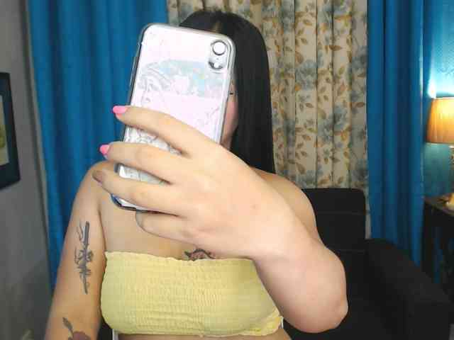 SexxyHotGoddes4uxxx webcam