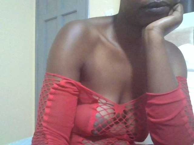 steamymummy's BongaCams show and profile