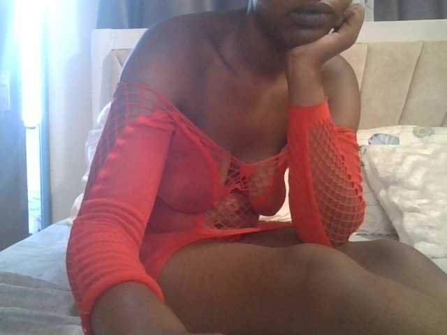 Profile and Statistics for steamymummy on BongaCams