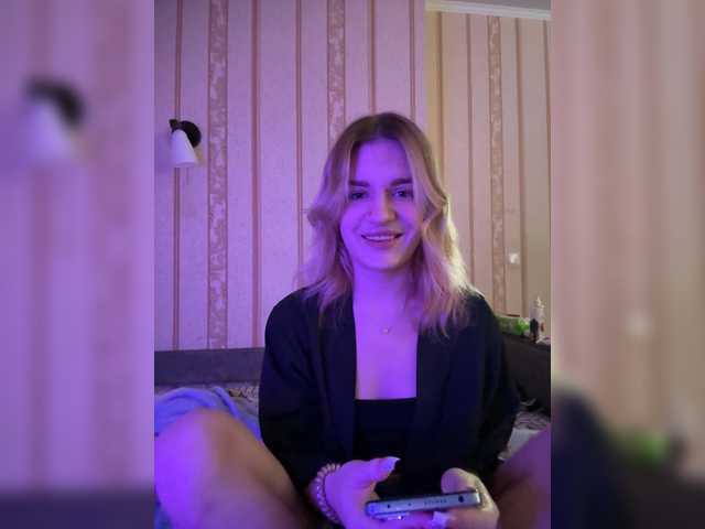 angelbabysweet's BongaCams show and profile