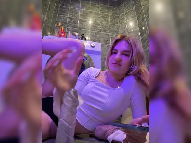 angelbabysweet's BongaCams show and profile