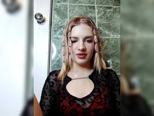 angelbabysweet's BongaCams show and profile