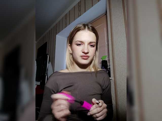 angelbabysweet's BongaCams show and profile