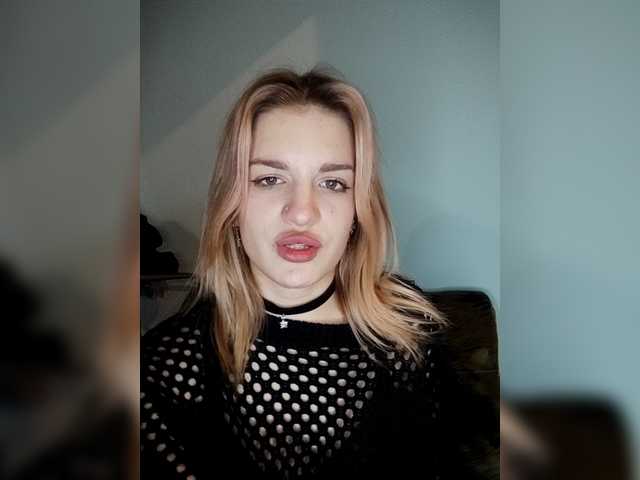 angelbabysweet's BongaCams show and profile